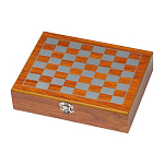 Playset with hip flask, chess and card game 1