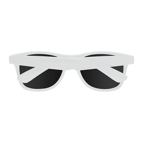 sunglasses nerd look 3