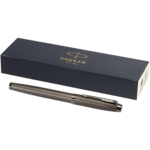Parker IM fountain pen (black ink) 1