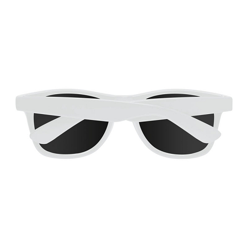sunglasses nerd look 3